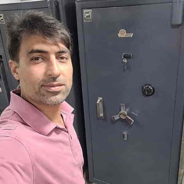 صندوق ۲۰۰۰ اس کاوه رنگ فابریک